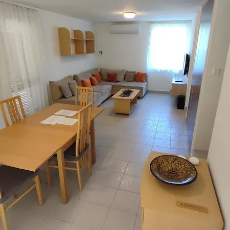 شقة Hausol Vendeghaz